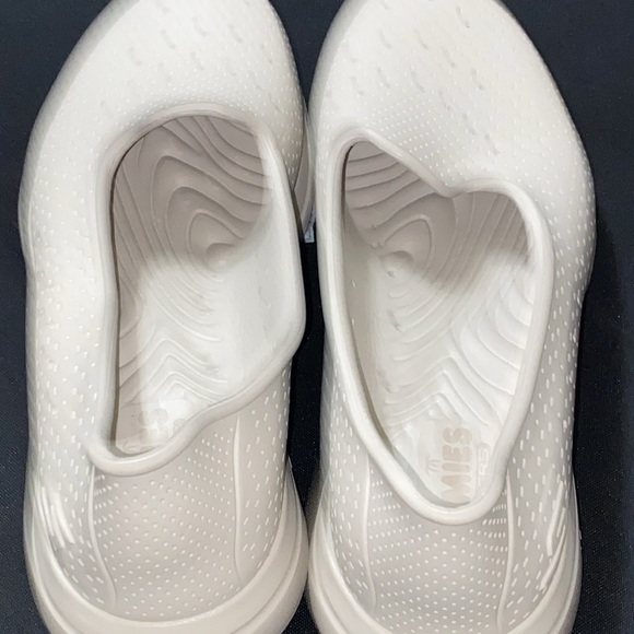 NWOT SKECHERS ULTRA GO FOAMIES WO SIZE 10 CREAM COLOR SLIPON WATER /CASUAL SHOES - Picture 11 of 14